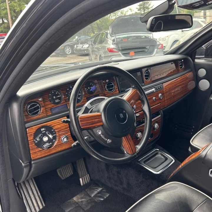 2014 Rolls-Royce Phantom VII - Image 10 of 16