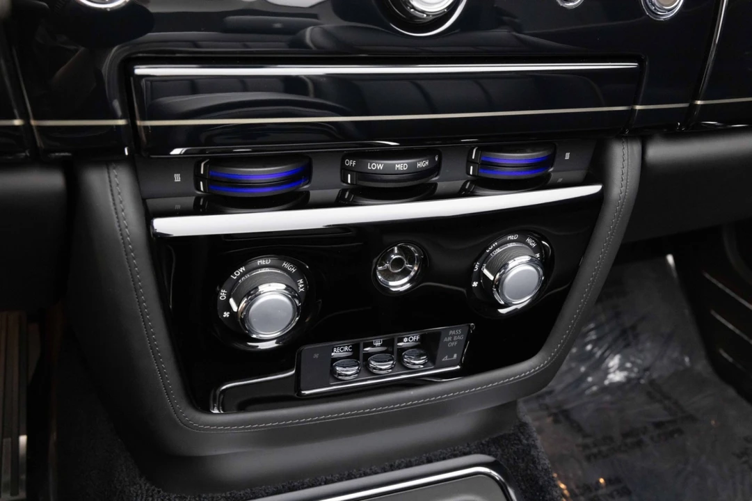 2014 Rolls-Royce Phantom VII - Image 30 of 31
