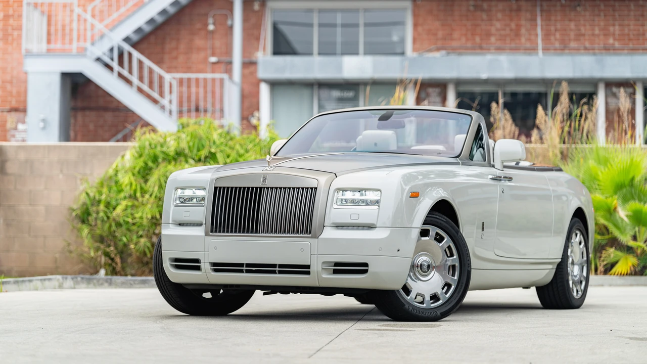 2014 Rolls-Royce Phantom VII - Image 17 of 31