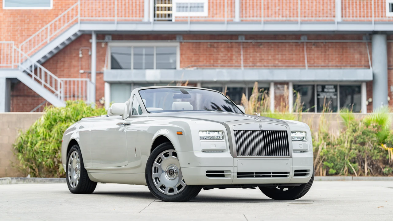 2014 Rolls-Royce Phantom VII - Image 18 of 31