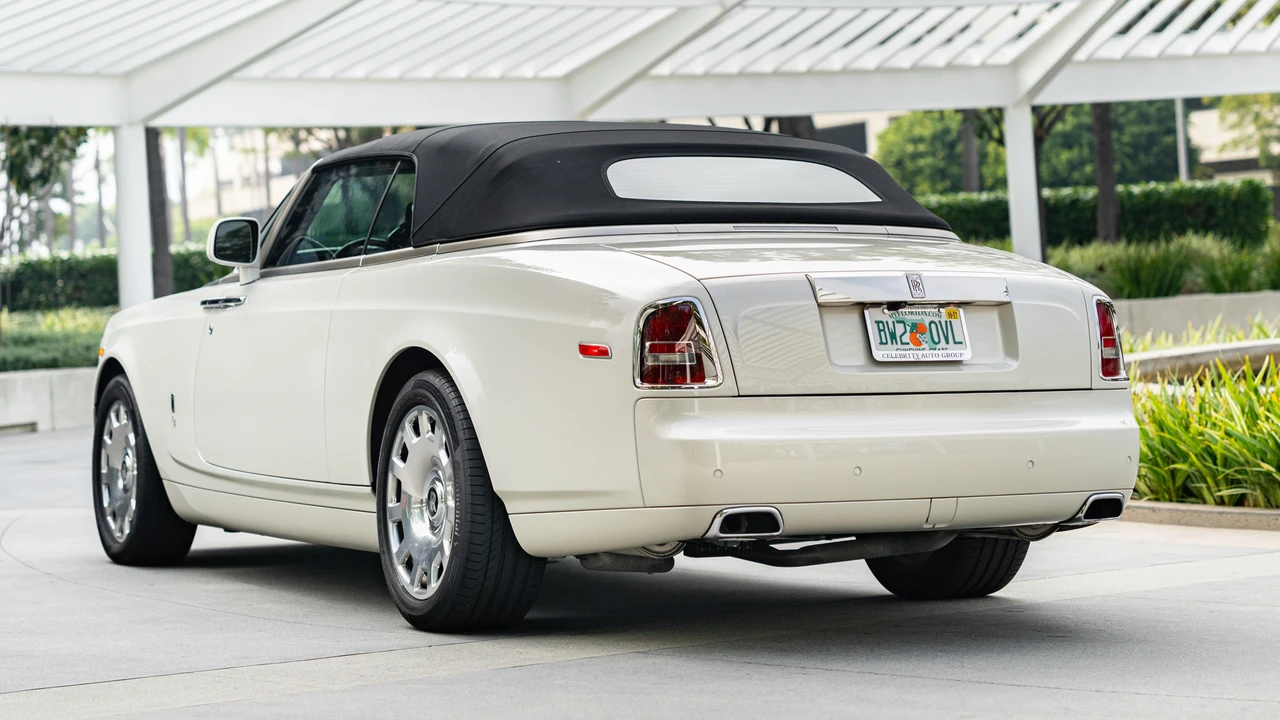 2014 Rolls-Royce Phantom VII - Image 14 of 31