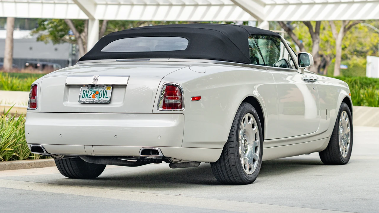 2014 Rolls-Royce Phantom VII - Image 12 of 31