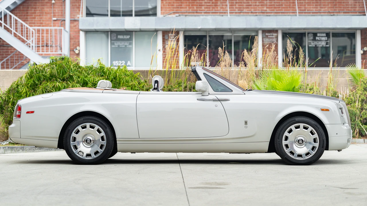 2014 Rolls-Royce Phantom VII - Image 4 of 31