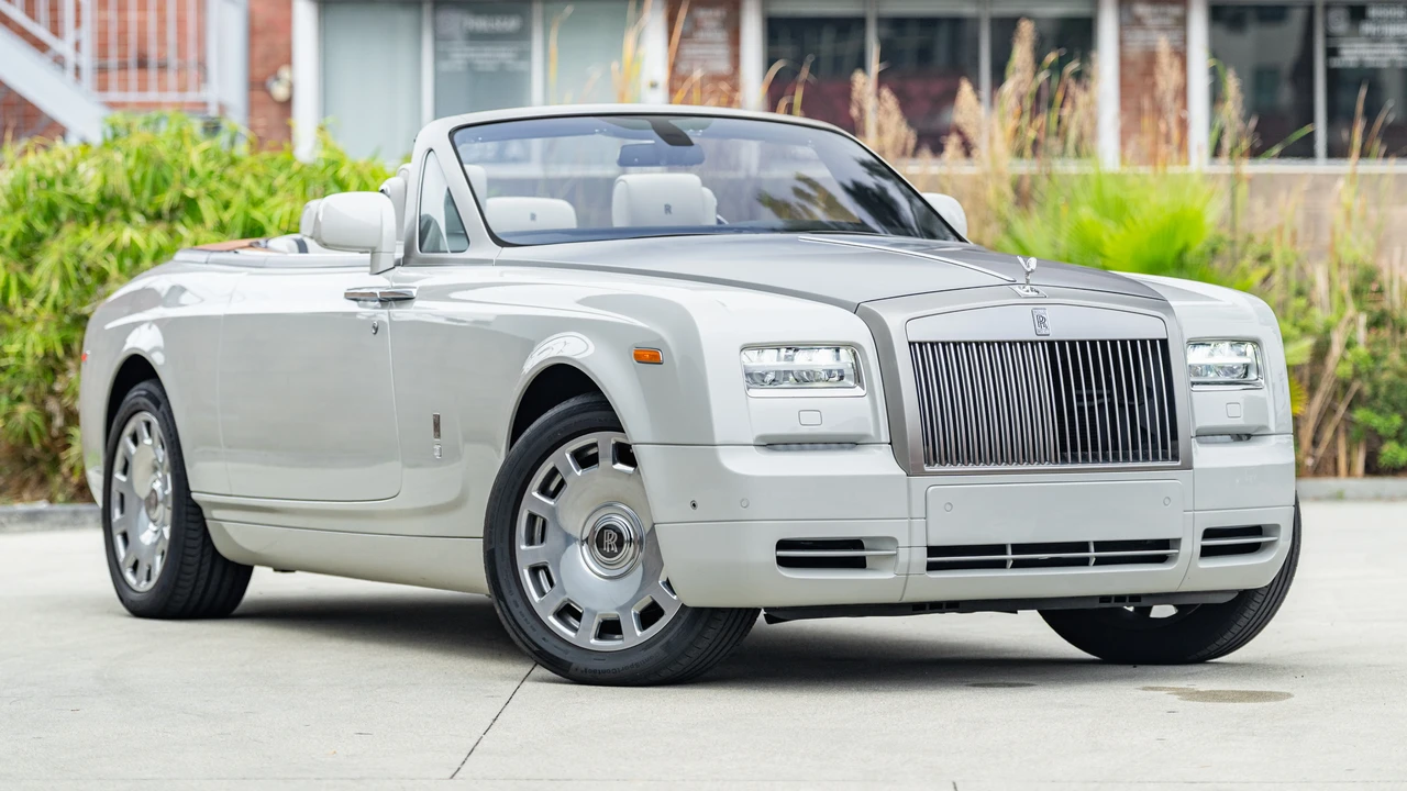 2014 Rolls-Royce Phantom VII - Image 3 of 31