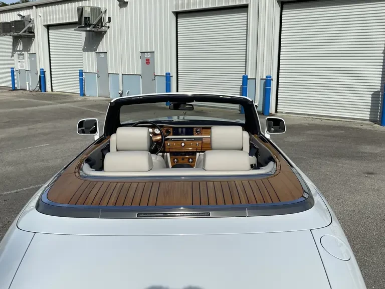 2014 Rolls-Royce Phantom VII - Image 22 of 31