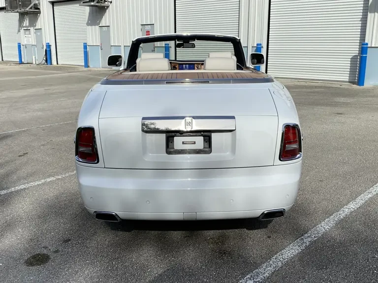 2014 Rolls-Royce Phantom VII - Image 9 of 31