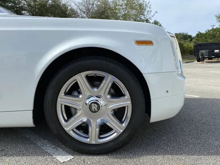 2014 Rolls-Royce Phantom VII - Image 15 of 31