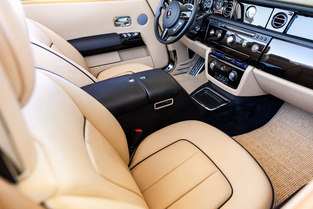 2014 Rolls-Royce Phantom VII - Image 31 of 31