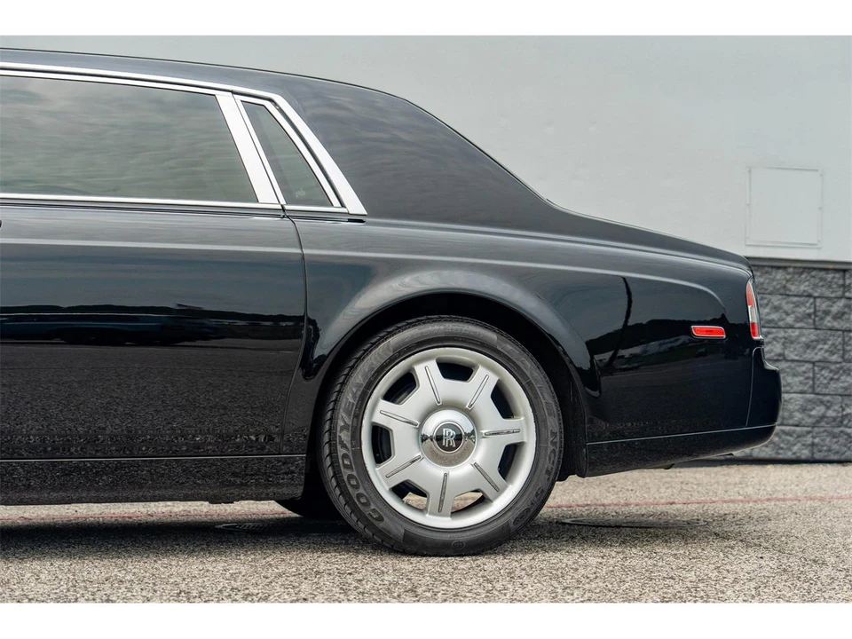 2014 Rolls-Royce Phantom VII - Image 24 of 31