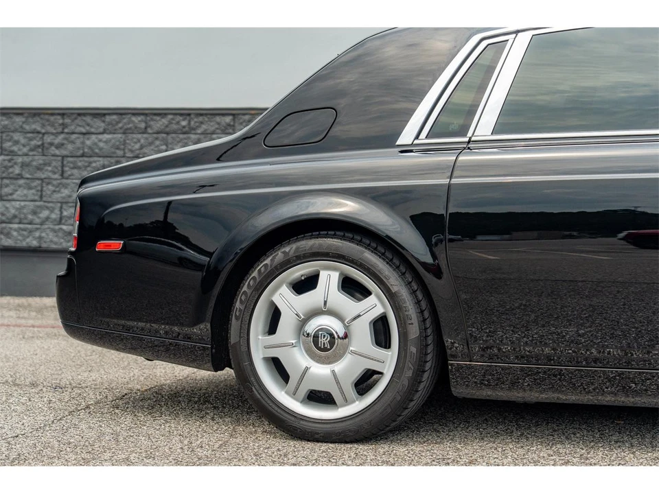 2014 Rolls-Royce Phantom VII - Image 29 of 31