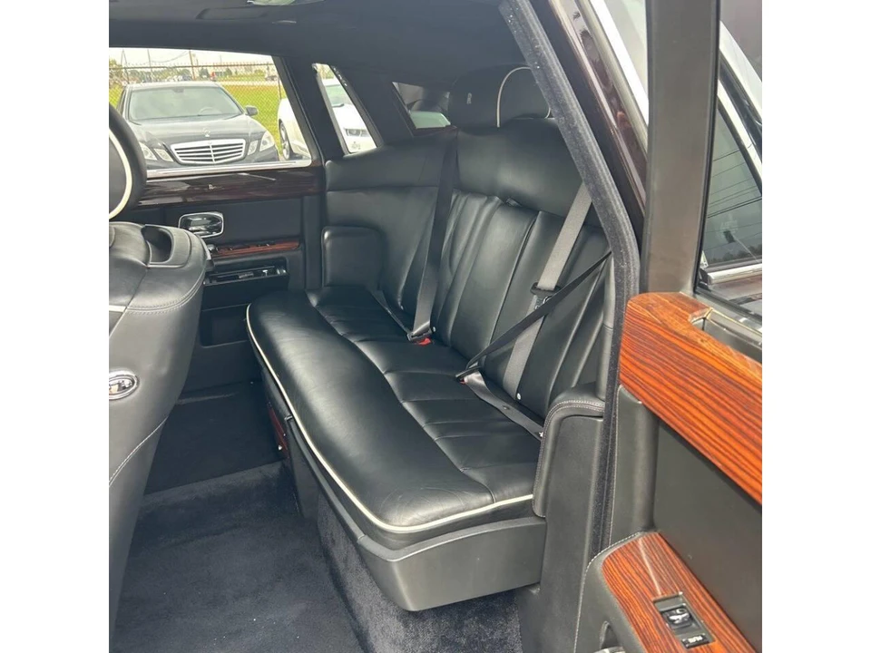 2014 Rolls-Royce Phantom VII - Image 15 of 16