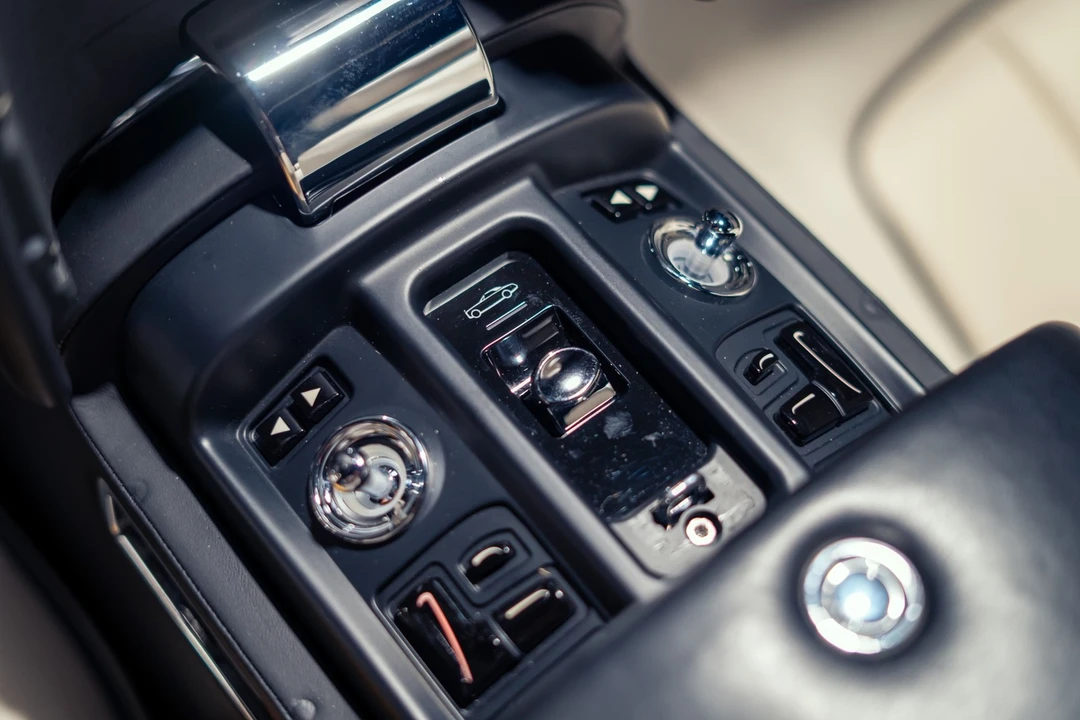 2014 Rolls-Royce Phantom VII - Image 12 of 31