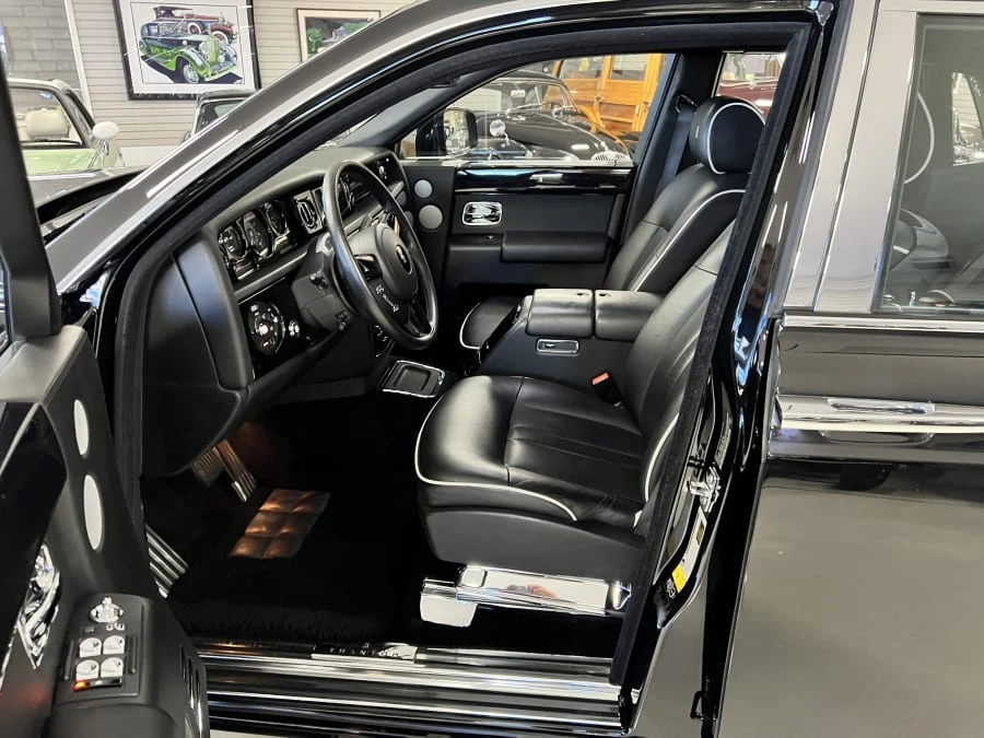 2014 Rolls-Royce Phantom VII - Image 16 of 31