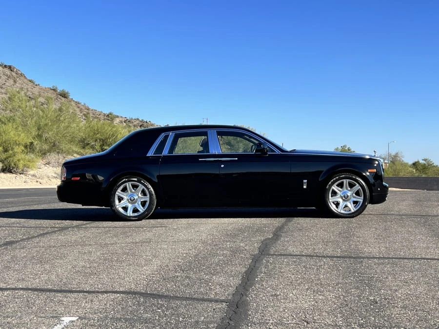 2014 Rolls-Royce Phantom VII - Image 2 of 31