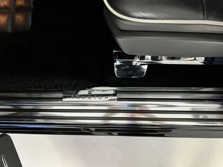 2014 Rolls-Royce Phantom VII - Image 24 of 31