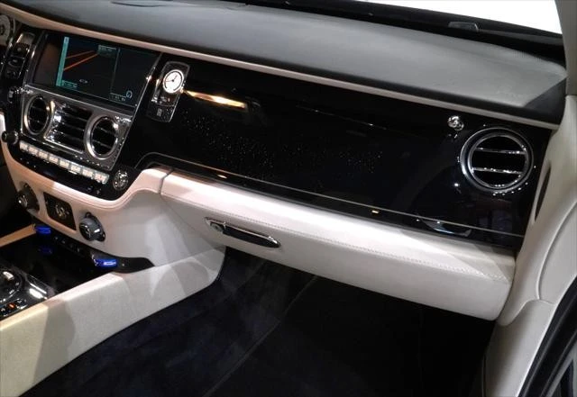 2014 Rolls-Royce Wraith 2nd Gen - Image 14 of 21