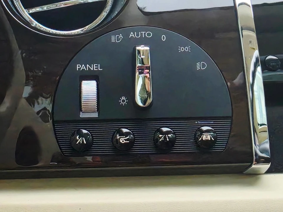 2014 Rolls-Royce Wraith 2nd Gen - Image 19 of 24