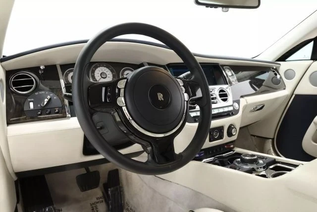 2014 Rolls-Royce Wraith 2nd Gen - Image 2 of 21