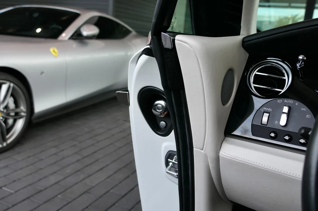 2014 Rolls-Royce Wraith 2nd Gen - Image 20 of 21