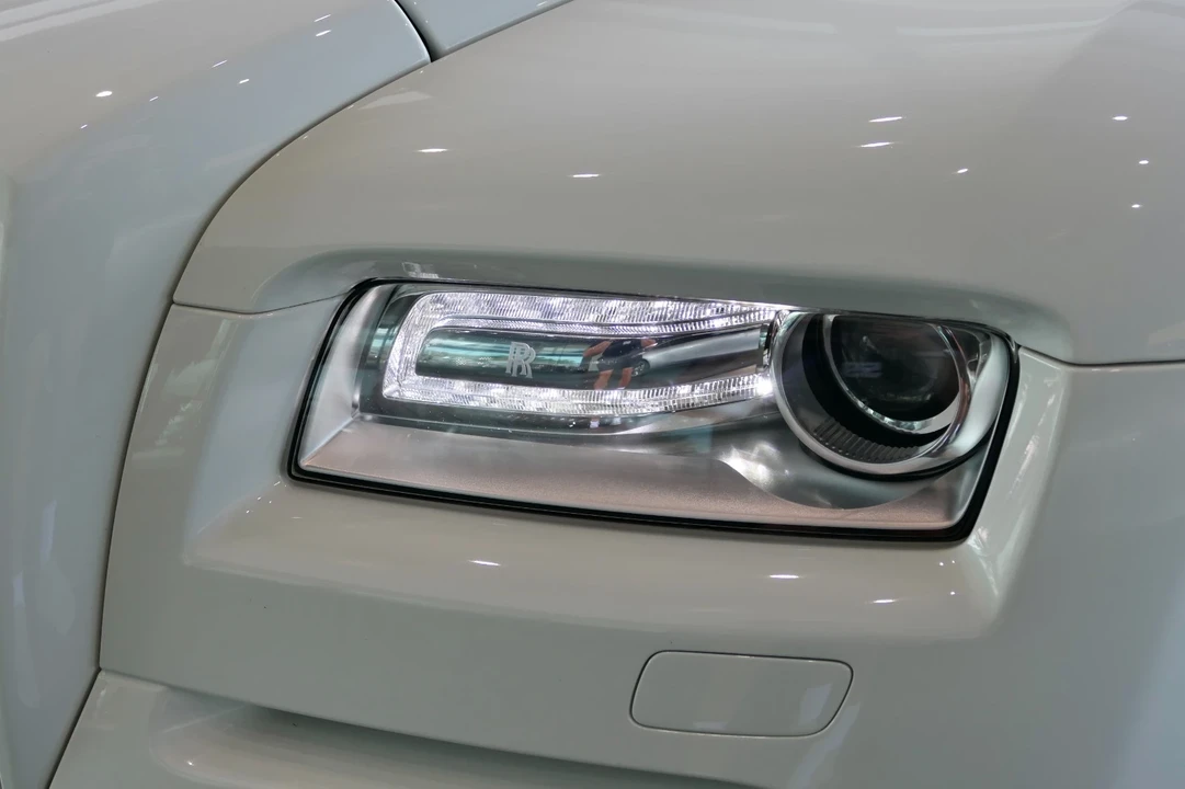 2014 Rolls-Royce Wraith 2nd Gen - Image 16 of 21