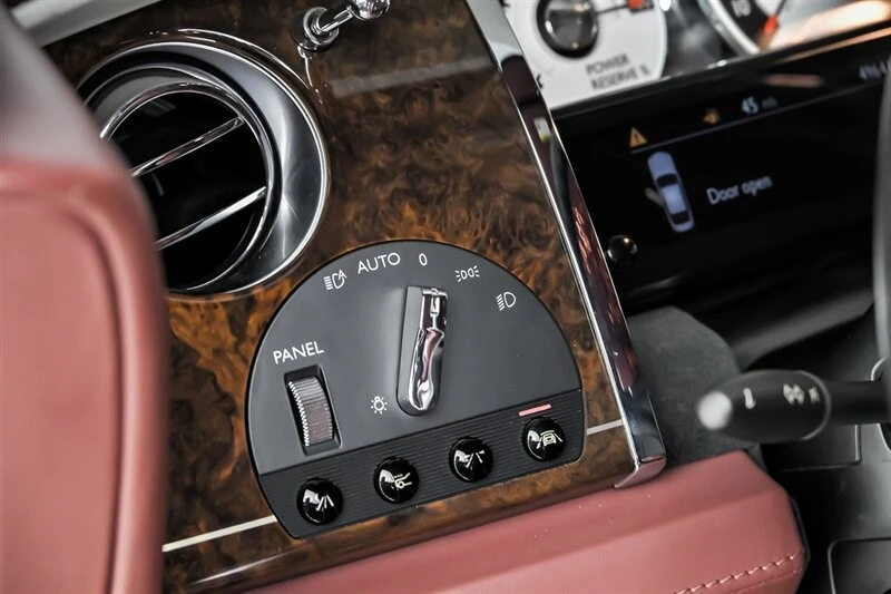 2014 Rolls-Royce Wraith 2nd Gen - Image 29 of 31