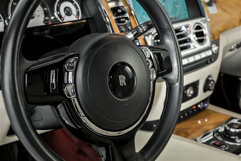 2014 Rolls-Royce Wraith 2nd Gen - Image 25 of 31