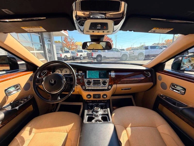2014 Rolls-Royce Ghost 1st Gen - Image 16 of 17