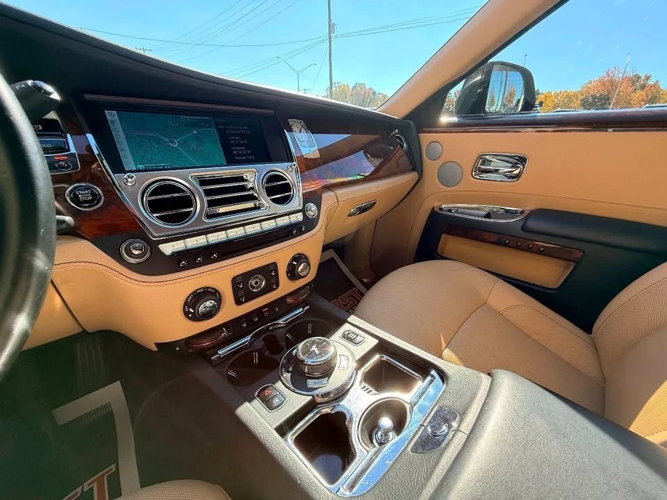 2014 Rolls-Royce Ghost 1st Gen - Image 10 of 15