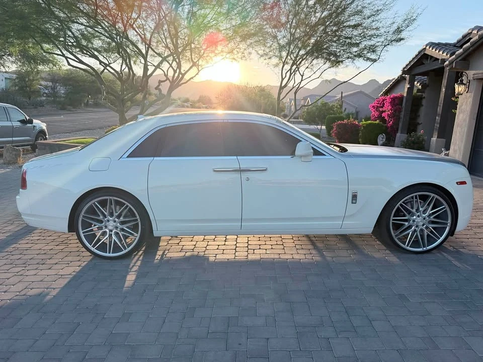 2014 Rolls-Royce Ghost 1st Gen - Image 5 of 17