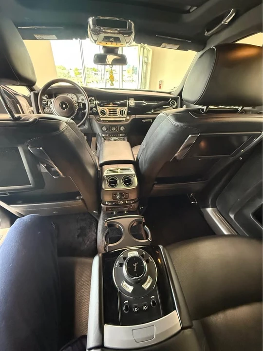 2014 Rolls-Royce Ghost 1st Gen - Image 16 of 19