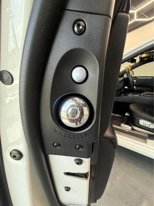 2014 Rolls-Royce Ghost 1st Gen - Image 17 of 19
