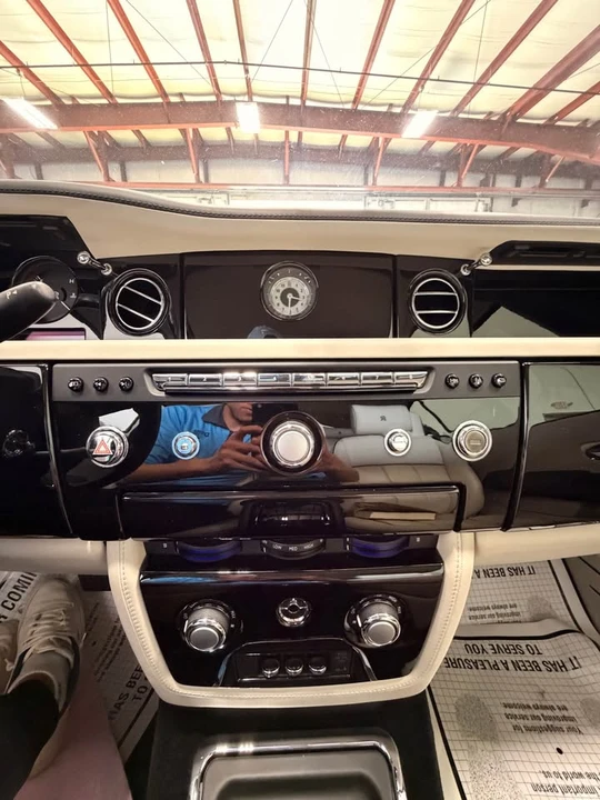 2014 Rolls-Royce Phantom VII - Image 13 of 20