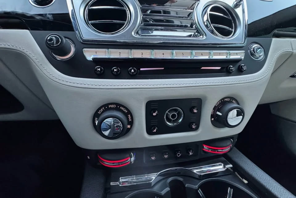2014 Rolls-Royce Wraith 2nd Gen - Image 11 of 20