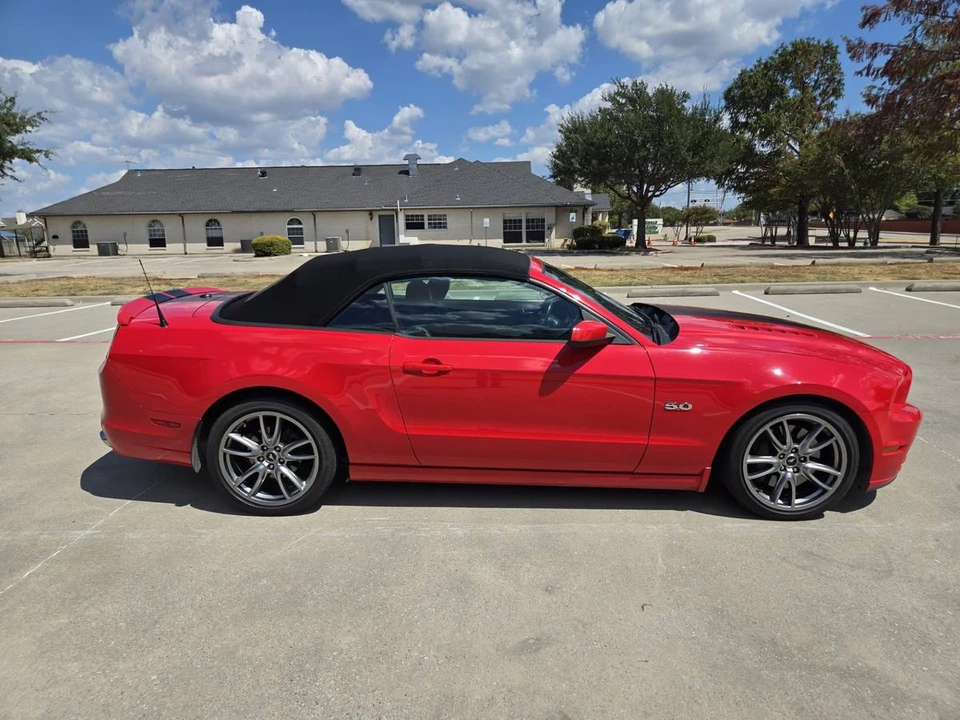 2014 Ford S197 Mustang GT - Image 8 of 24