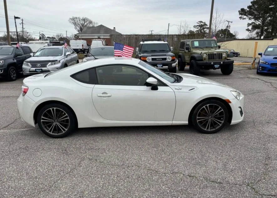 2014 Scion FR-S - Image 2 of 5