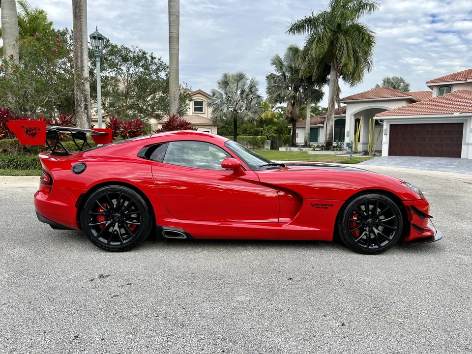 2014 Dodge Viper 5th Gen - Image 4 of 31