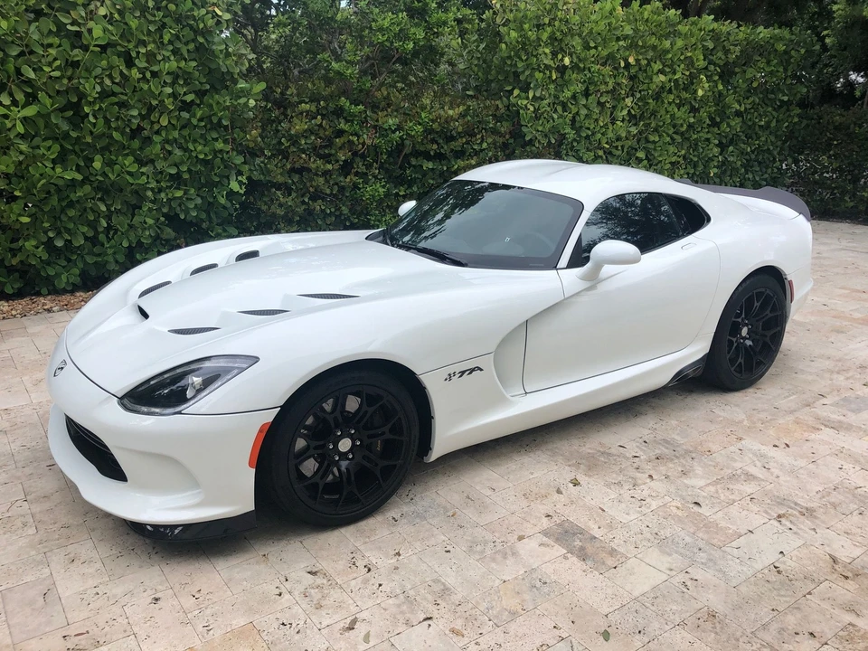 2014 Dodge Viper 5th Gen - Image 2 of 19