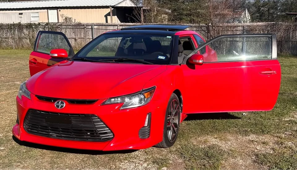 2014 Scion tC - Image 2 of 15