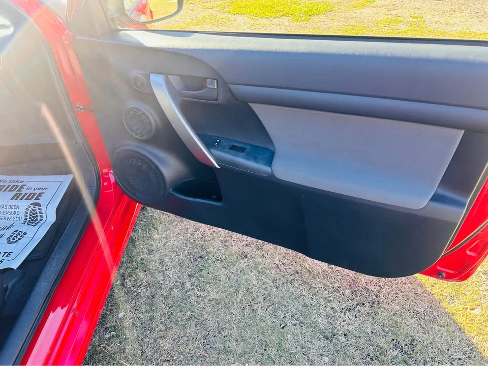 2014 Scion tC - Image 10 of 15