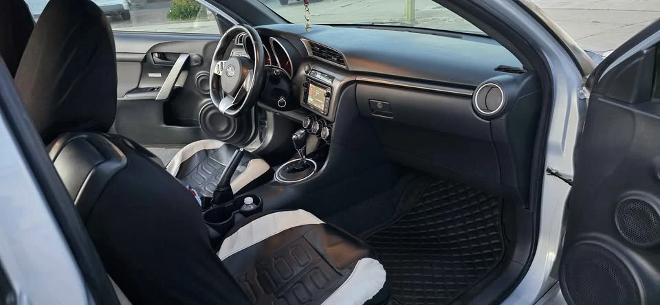 2014 Scion tC - Image 6 of 15