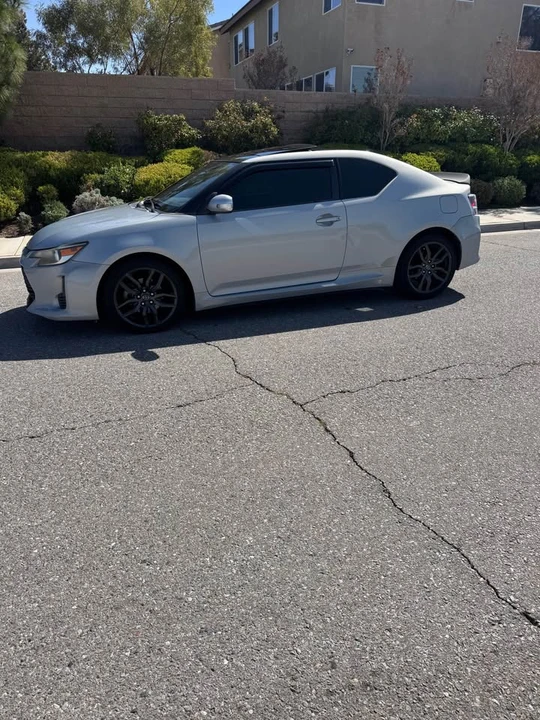2014 Scion tC - Image 3 of 11