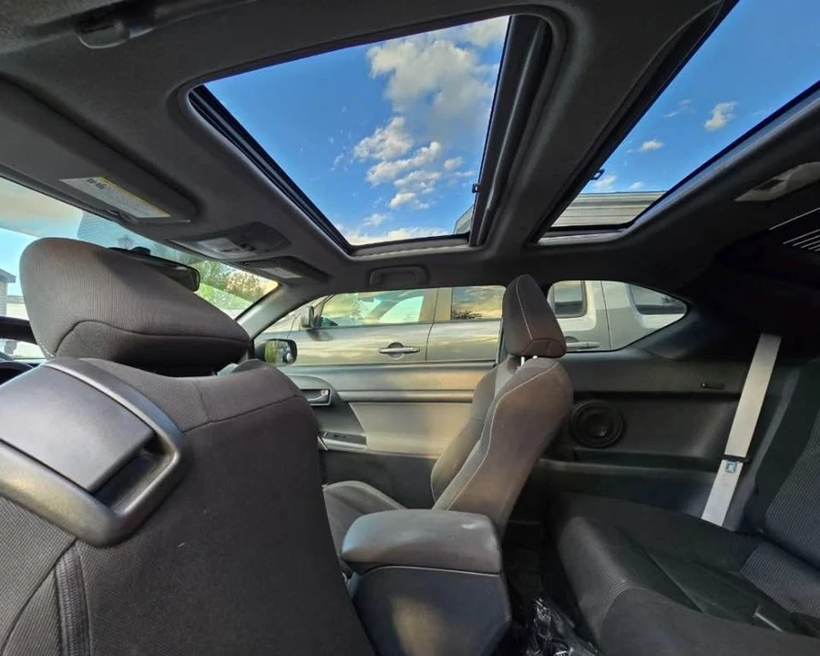 2014 Scion tC - Image 6 of 7