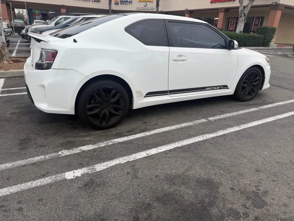 2014 Scion tC - Image 4 of 9