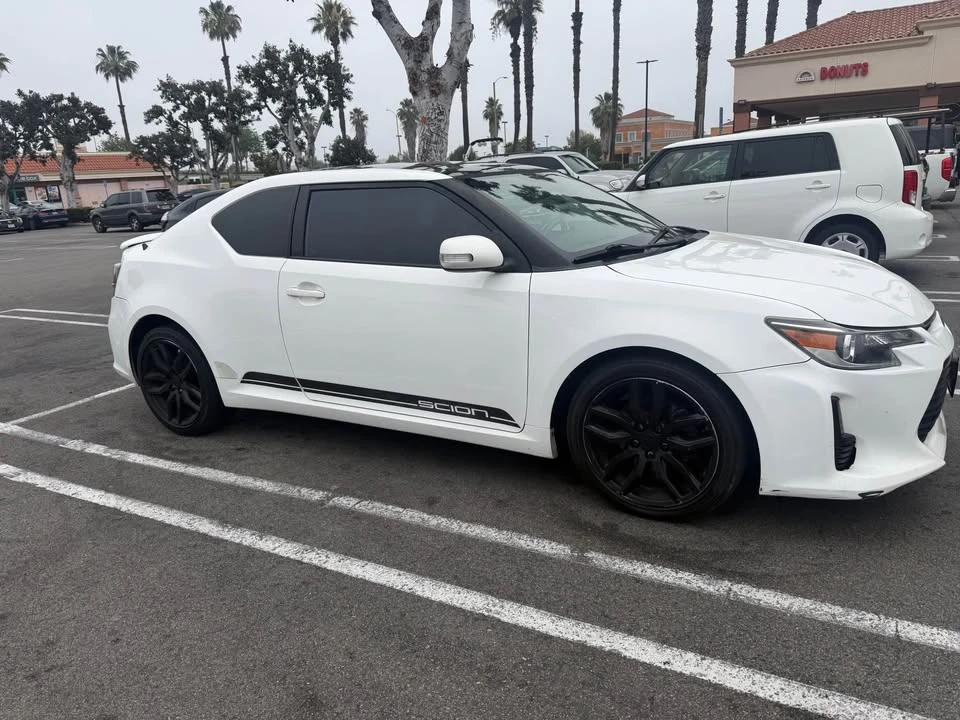 2014 Scion tC - Image 3 of 9