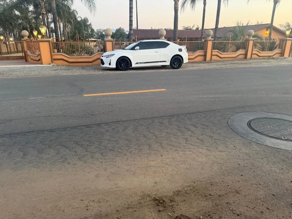 2014 Scion tC - Image 2 of 9