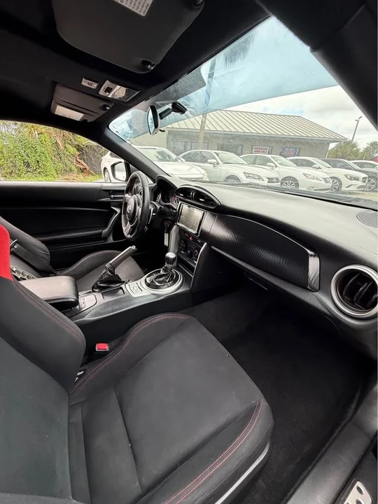 2014 Scion FR-S - Image 7 of 8