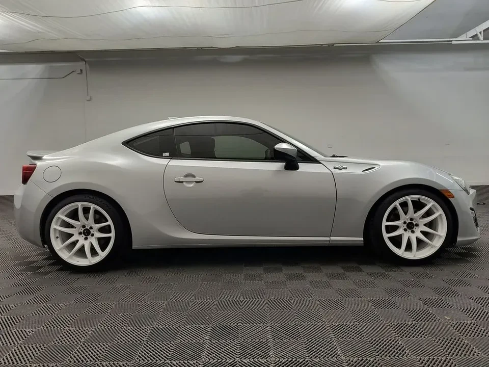 2014 Scion FR-S - Image 4 of 16
