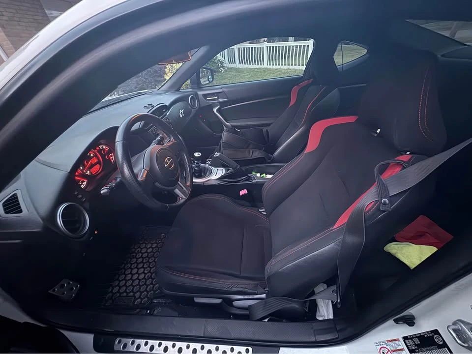 2014 Scion FR-S - Image 6 of 8