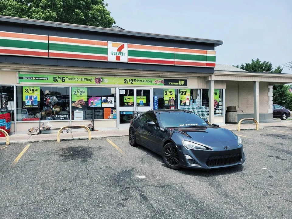 2014 Scion FR-S - Image 2 of 3