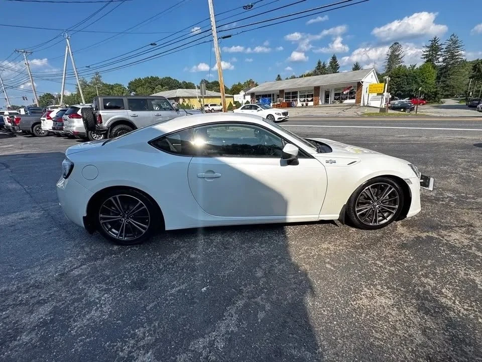 2014 Scion FR-S - Image 2 of 17
